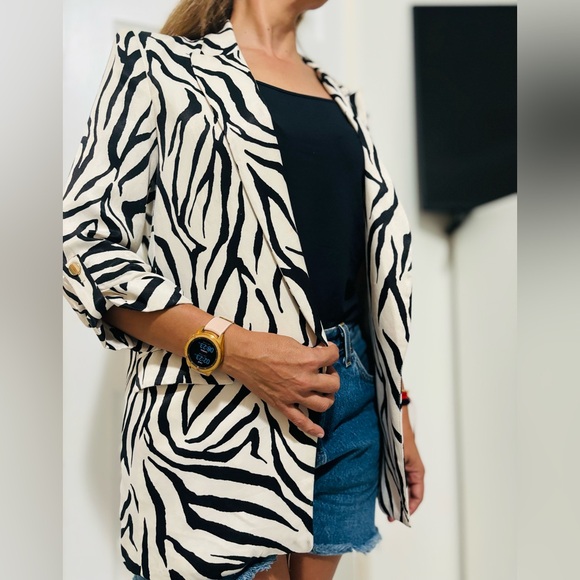 Zara - Size Small - Picture 2 of 2